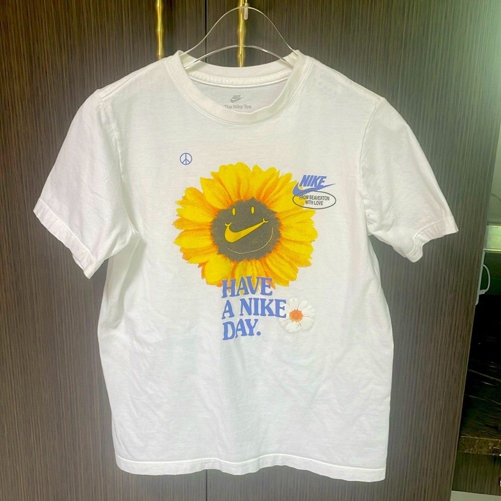 The Nike Tee “ Have A Nike Day” ~Beaverton w 🤍
